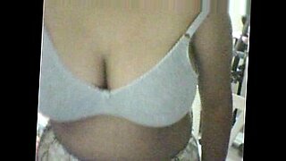 tamil aunty blouse removing and boob milk feed to husband