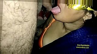 sexy shilpa indian bhabhi in red sari homemade stripping sex