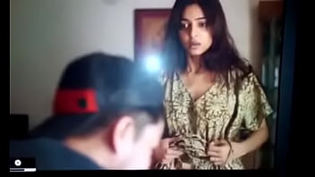 radhika apte bathroom video