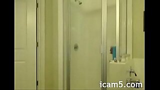mia khalifa perfect foaming in bathtub full video
