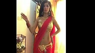 arbic belly dance with naked body