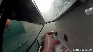 annoying tyler fucks with skyla novea in the showers hq mp4 xxx videomp4