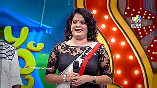 malayalam actress revathi with producer photos3