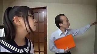 first time younge girl fuckrd by old man