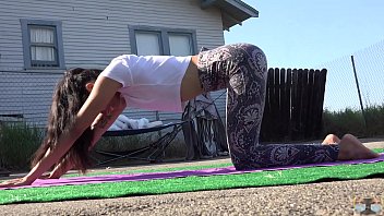 yoga anal hard fuck mom