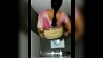 sister sex toilet
