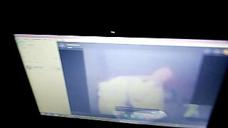 webcam girl uses vibrator in library